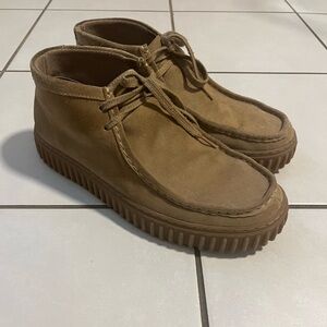 Clarks Men's size 11 Wallabee torhill
